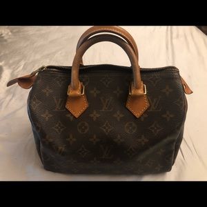 Louis Vuitton Speedy 25